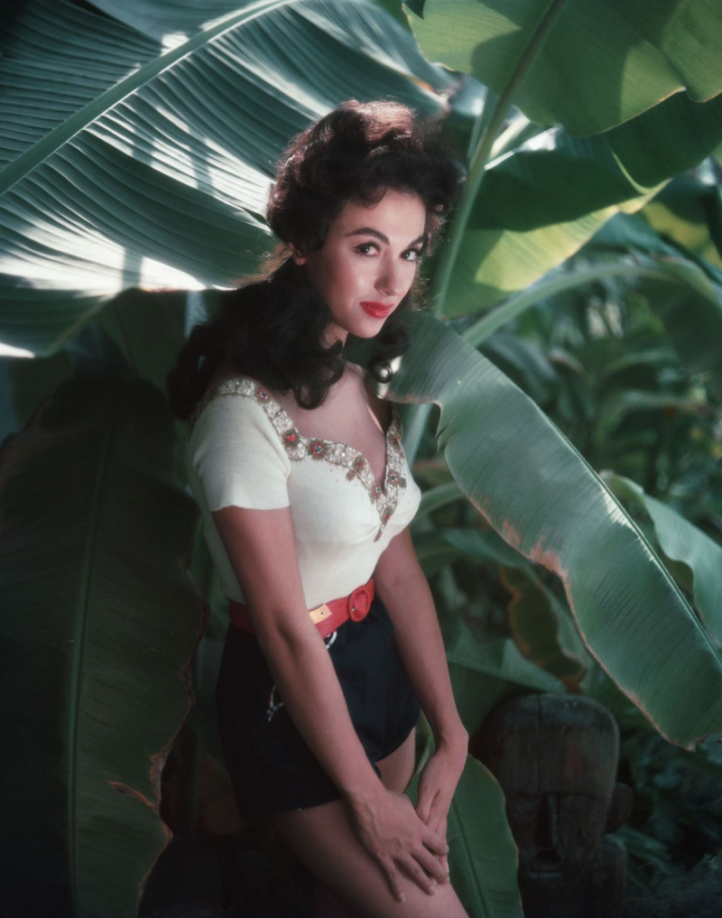 Aktrise Rita Moreno, 1954
