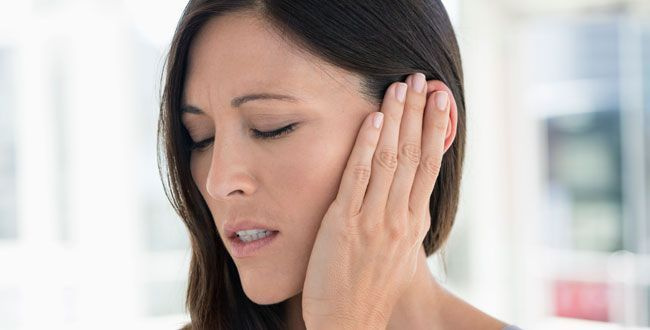 Най -добрият начин за лечение на пъпки по ушите
