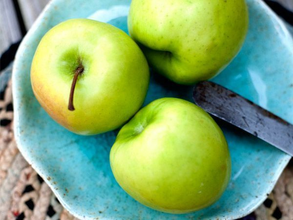 livsmedel som är dåliga för tänderna: äpplen