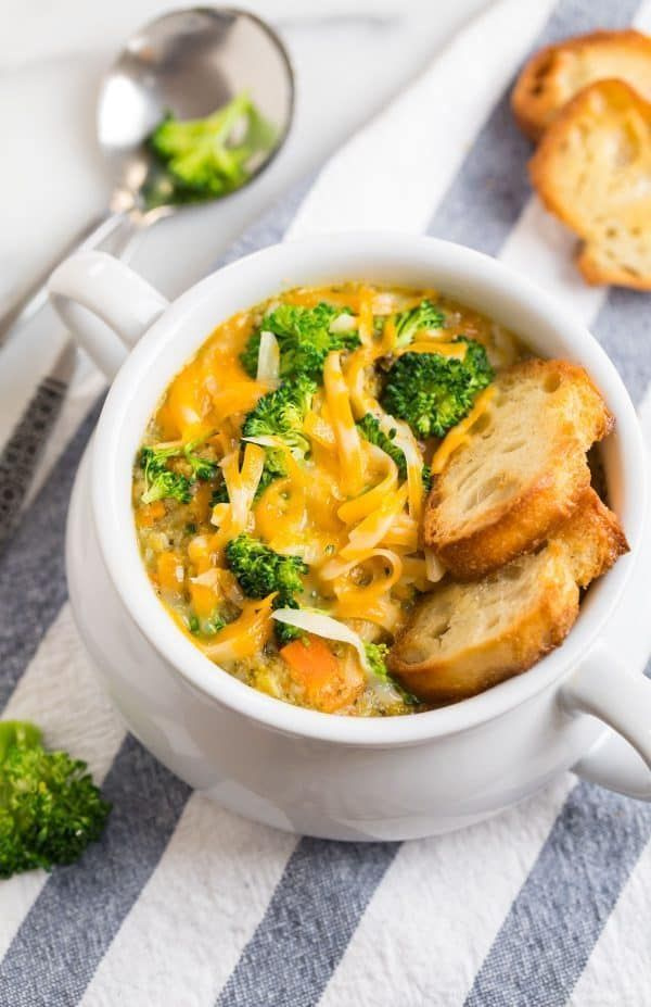 Greitai paruošiama brokolių sūrio sriuba