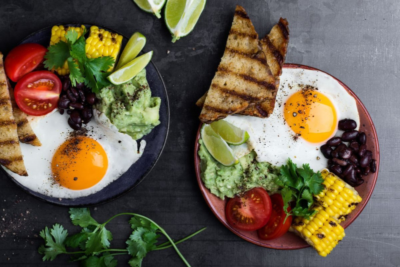 makanan yang mengandung lebih banyak protein daripada telur
