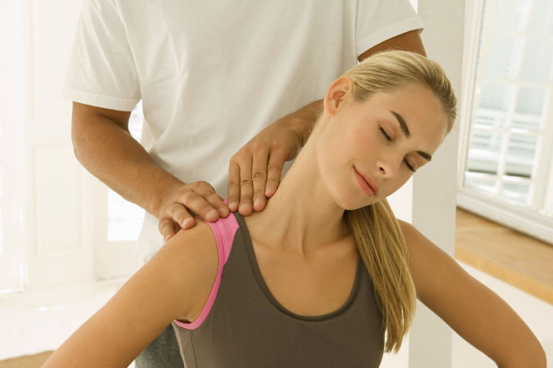 масаж на раменете
